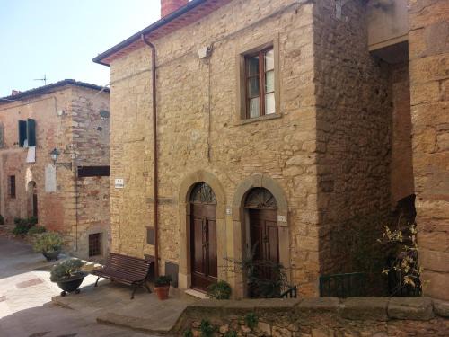 Montecastelli House | Tuscan Hilltop Getaway