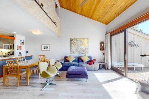 Black Butte Ranch Apartment | Tutu Hale - Unit 4