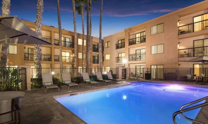 Downtown Village House | TWO Relaxing Units Short Drive to Balboa Pier! Swimming Pool, Pet-friendly!