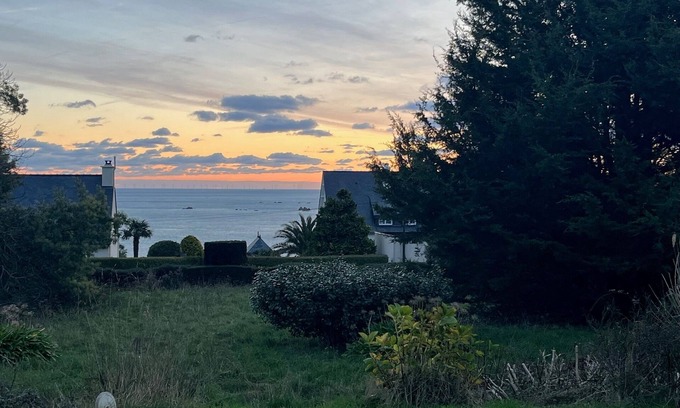 Ploubazlanec House | Ty Launay - Maison familiale vue mer