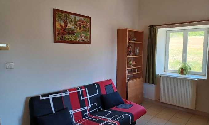 Comps Apartment | Type F2 apartment in a quiet country setting