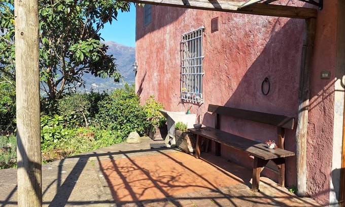 Corsanico House | Typical rustic Tuscan house in the hamlet of Casesi. A dive into the past.