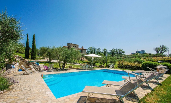 Collazzone Villa | Typical stone villa with private pool, air conditioning 3km village
