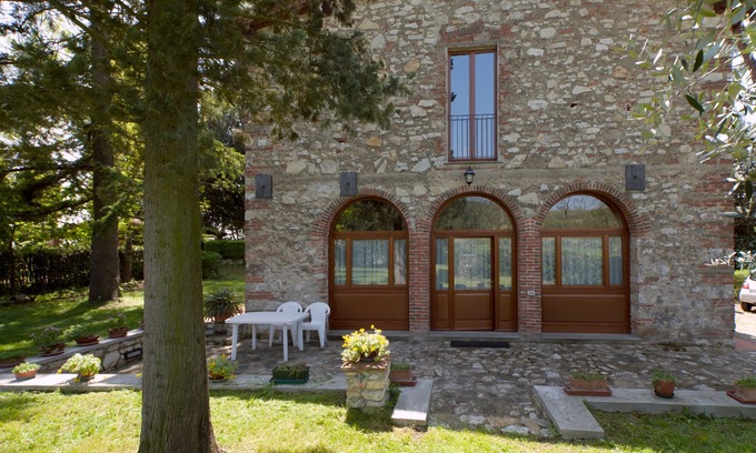 Rignano sull'Arno House | Typical Tuscan house exclusive garden in the countryside near Florence