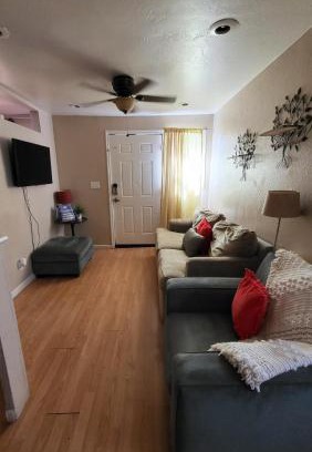 Garfield Apartment | U3 - Comfortable 1 BR & 1 BA APT in DT PHX with pkg