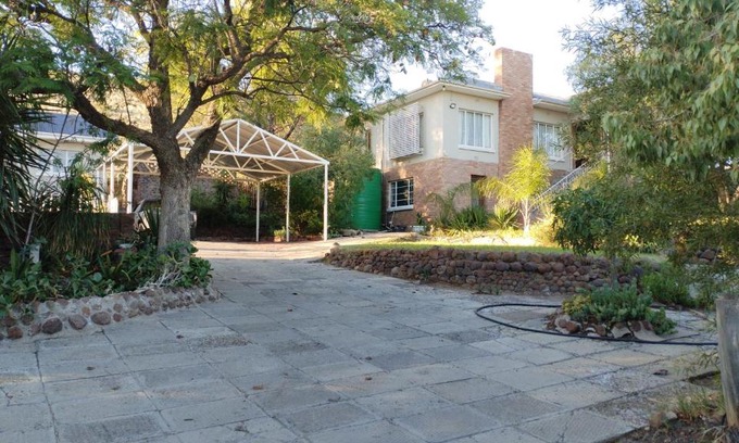 Beaufort West House | Uitzight