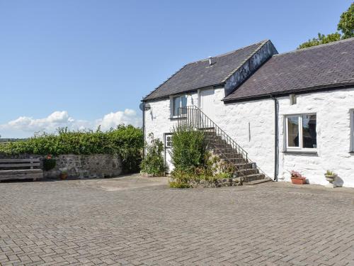 Brynsiencyn House | Uk40277 - Llys Elen Two