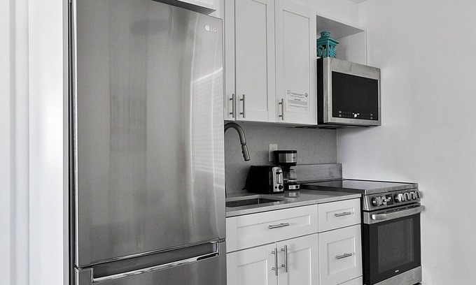 Hollywood Apartment | ULTRA relaxing 2 bed beach&boardwalk apt
