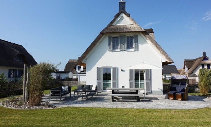 Zierow House | Umzäuntes Reethaus mit Weitblick - Hunde Sind Herzlich Willkommen