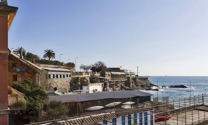 Quarto dei Mille Apartment | Un'Alcova tra Mare e Monti