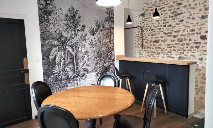 Ligny-le-Chatel House | "Un Autre Temps" guest house near Chablis (10km)