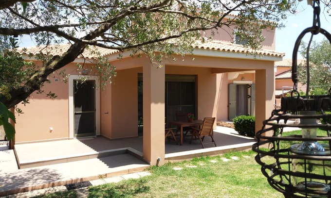 Mazarakata Villa | Under the shadow of an Olive tree