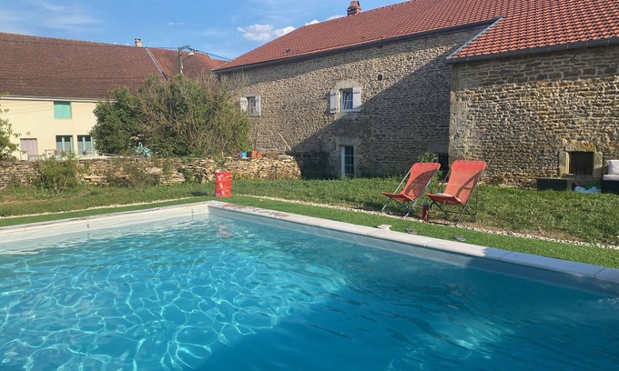 Le Val-d'Esnoms House | une Maison de Famille, à la Campagne