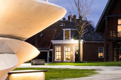 Dokkum House | Uniek Huisje op de Markt in Dokkum