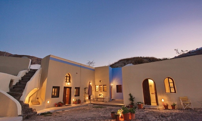 Episkopi Gonias Villa | Unique 300-year-old restored Villa & Guesthouse