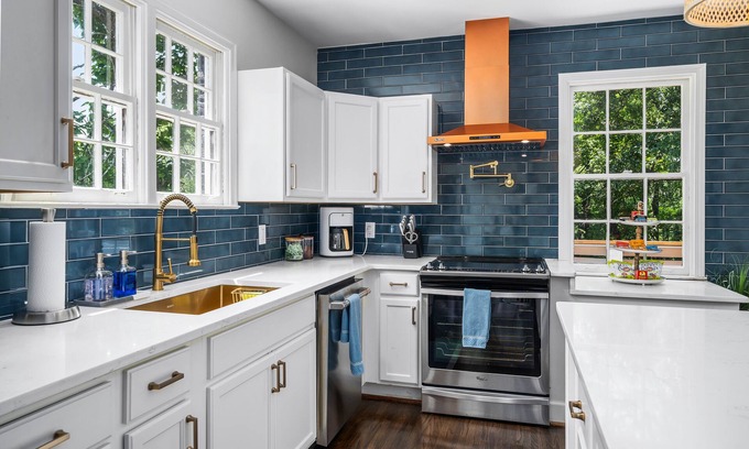 Crestline Heights House | Unique 3BR/3B Magic City Home