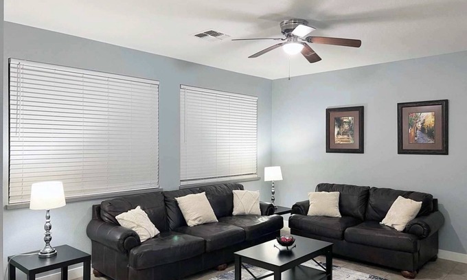 Alegre Community House | Unique! 3br Townhouse with Community Pool