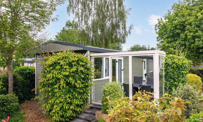 Hulshorst Ski Chalet | Unique chalet with terrace on the Veluwe