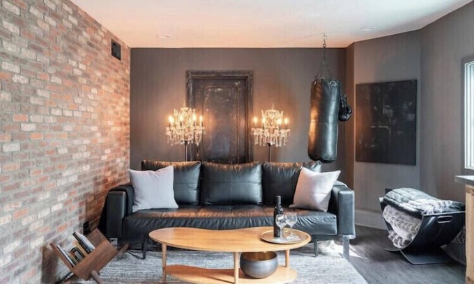 St. Mary's Apartment | Unique & Chic Apartment with Spectacular Outside Living Room