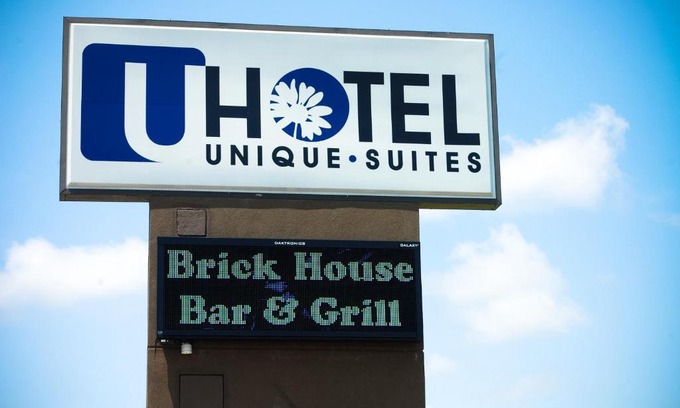 Charleston Hotel | Unique Suites Hotel
