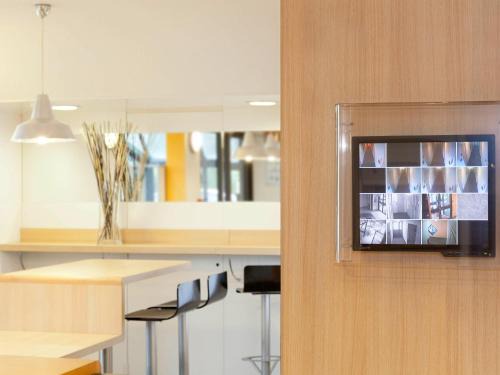 Montauban Hotel | Unisotel Montauban EX F1