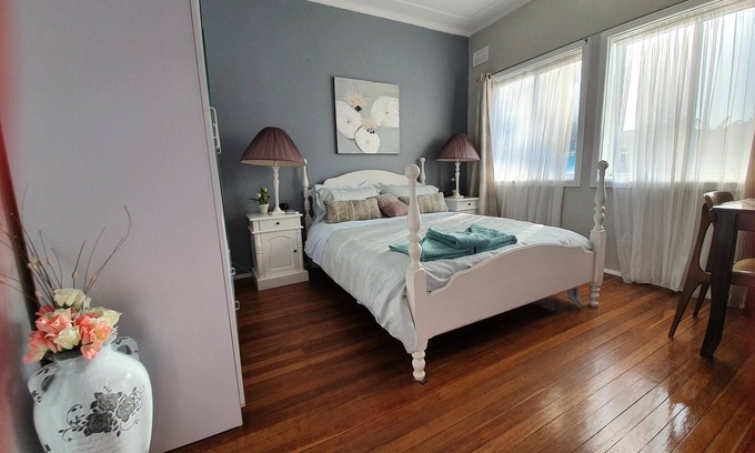 Cronulla Apartment | Unit 4 - Wanda Beach and Cronulla Golf Course - 5 min walk - Quiet street