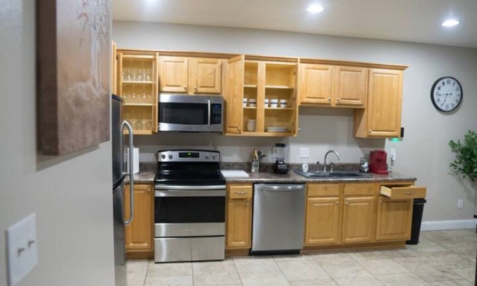 Kreole Apartment | Unit C