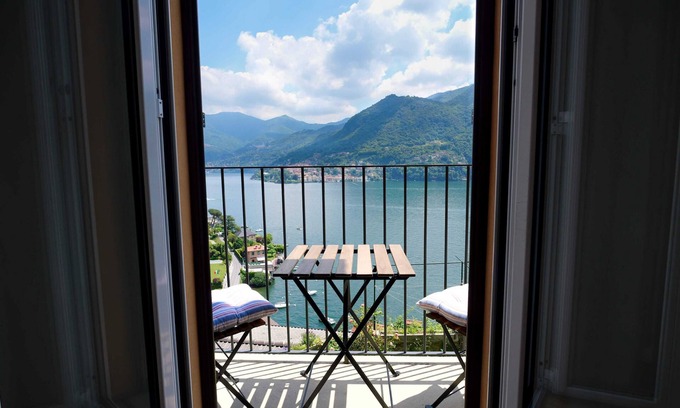 Moltrasio Apartment | Up & Up