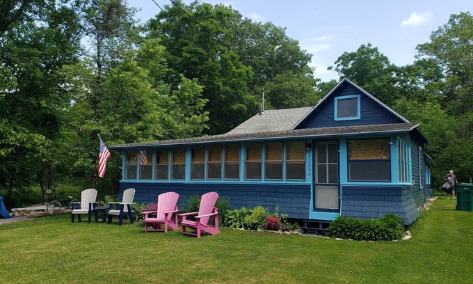 Thousand Island Park Cottage | Updated Cottage - Pet & Family Friendly