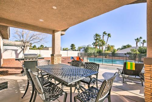 Las Vegas House | Updated Las Vegas House Patio and Solar Heated Pool