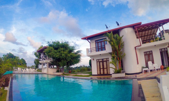 Wanchawala House | Uppermost Villa - Galle