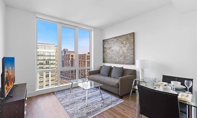 White Plains Apartment | Upscale 1BR in Downtown | Kitchen | Gym | Work Space