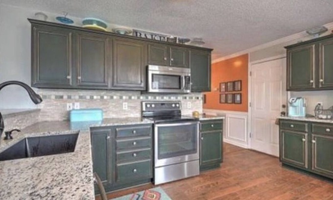 Bluff City House | Upscale 4 BR home in Northeast TN