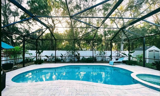 Regal Oaks House | Upscale Heated Pool & Spa Home - Best Beaches