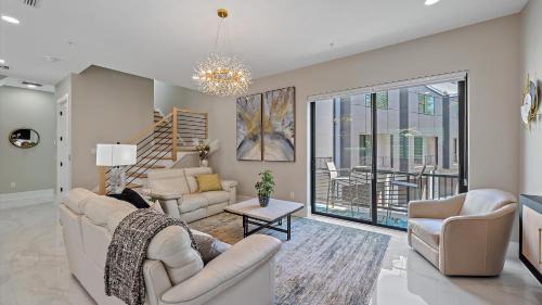 Downtown House | Uptown Oasis