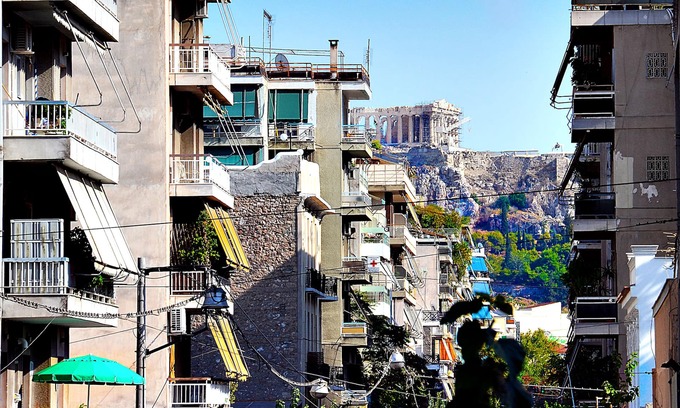 Kerameikos House | Urban Art Experience with Acropolis View