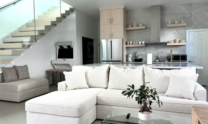 City Heights House | Urban Heights 2/2 with Rooftop Fire-pit, Views and Parking for 2