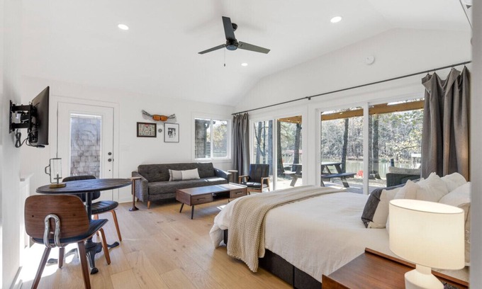 Gallatin House | Urban Rustic Boathouse on Cove