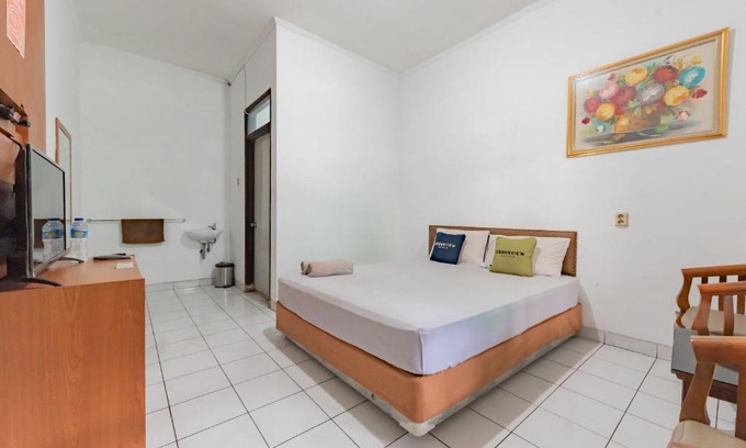 Bandung Hotel | Urbanview Hotel Pondok Kurnia near Buah Batu by RedDoorz