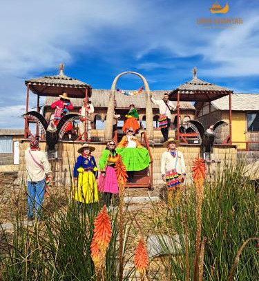 Puno House | Uros Khantati - Lago Titicaca
