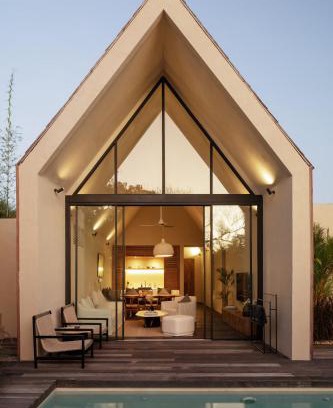 Beraban Villa | Usawa by OXO