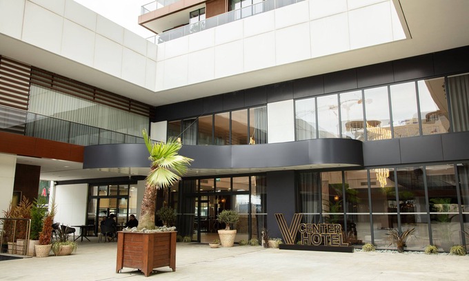 Yomra Hotel | V Center Hotel