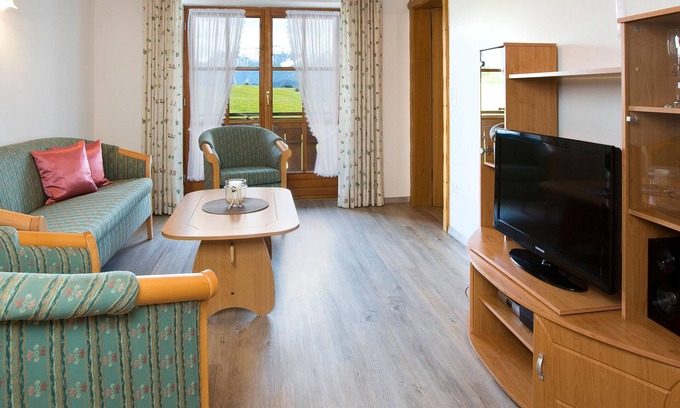 Rieden am Forggensee Apartment | Vacation apartment "Traumblick"