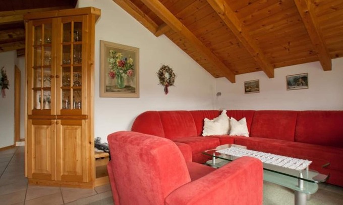 Weissbach Apartment | Vacation apartment in country house style 1-4 persons, 74sqm, 2 bedrooms, 2 bathrooms, balcony