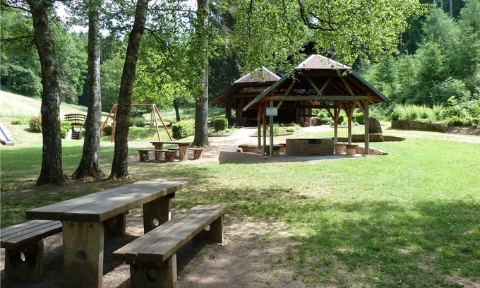 Schuttertal Apartment | Vacation apartment, 75 sqm, 2 bedrooms, sunbathing lawn, max. 4 persons