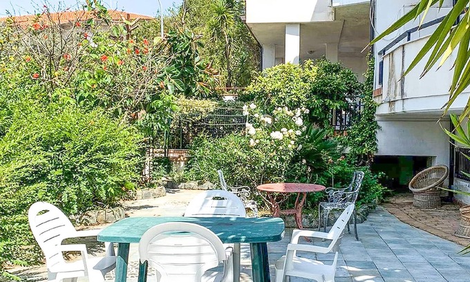 Calalunga-Pietragrande Apartment | Vacation apartment with private garden and separate entrance in Montauro (Catanzaro province), on on