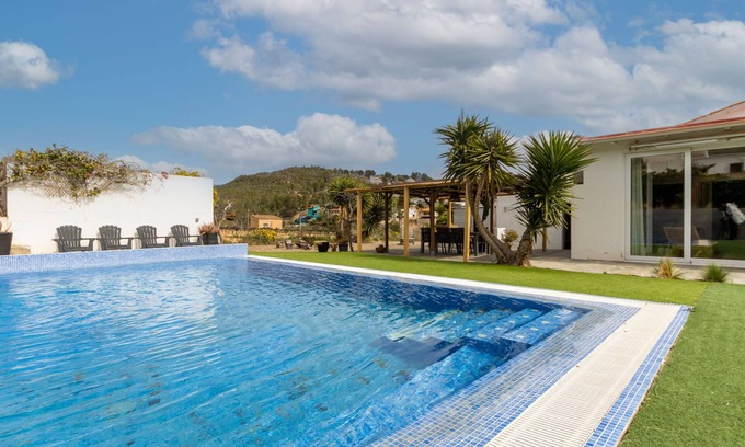 Vespella de Gaia House | Vacation home Dorada by Interhome