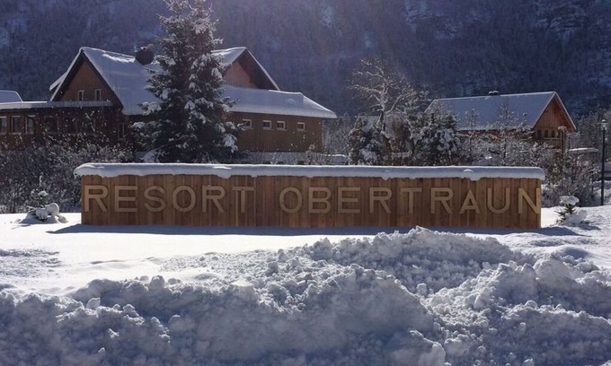 Obertraun House | Vacation home for 20 guests with 345m² in Obertraun (186615)