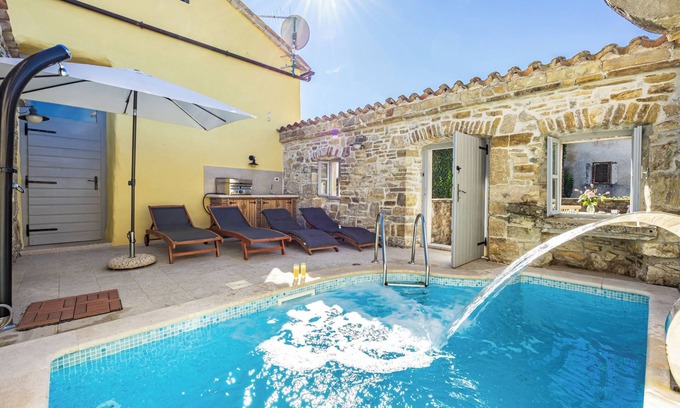 Pican House | Vacation home Franz by Interhome