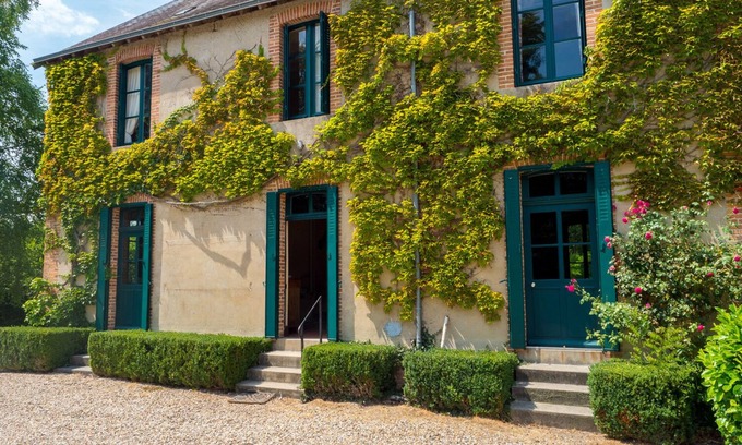 Clemont House | Vacation home in Sologne